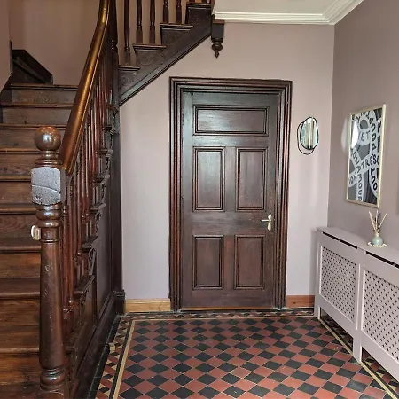 Rustic Pub - 20 Minutes From Killarney!