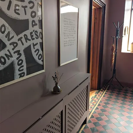 Rustic Pub - 20 Minutes From Killarney! *