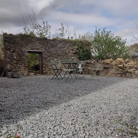 Rustic Pub - 20 Minutes From Killarney!