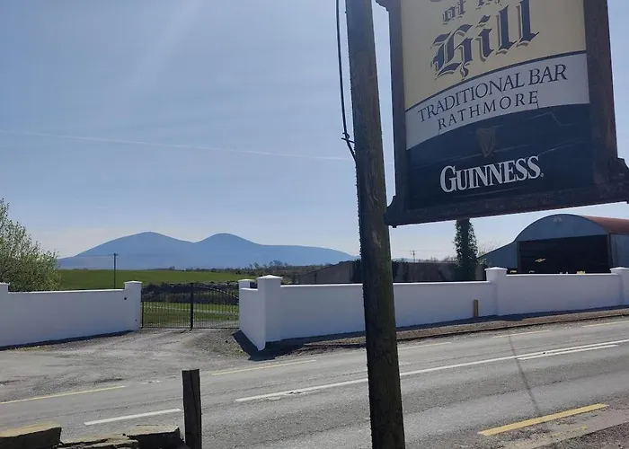 Rustic Pub - 20 Minutes From Killarney!